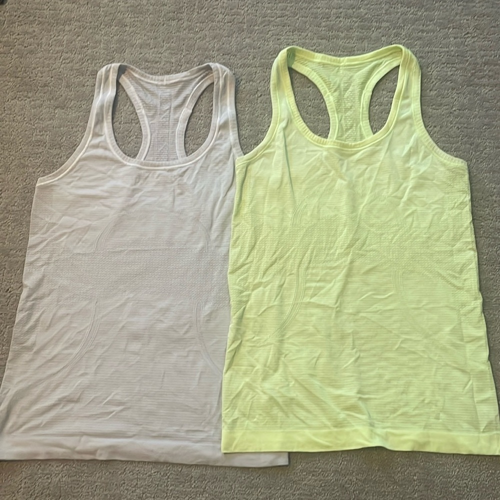 Lululemon swiftly silverescent run tanks, size 4